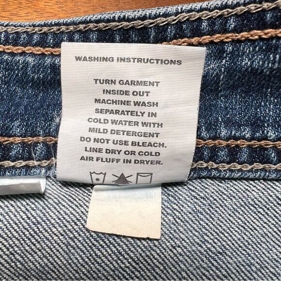 Cruel Girl Carmen denim jean short 🖤 EUC 🖤 button flap pockets 🖤 size 7 - Picture 4 of 6